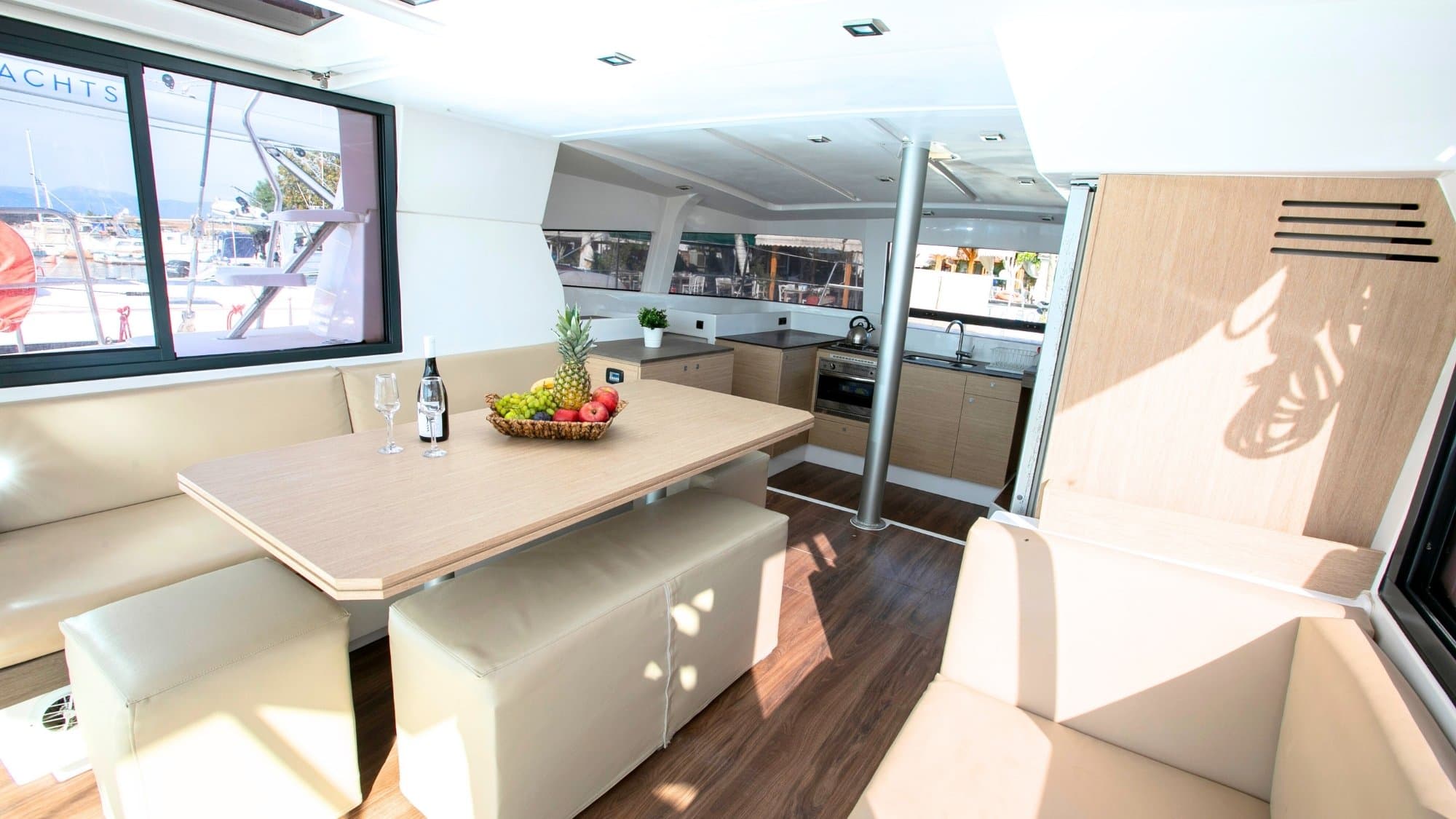 bali 4.0 interior saloon.jpg